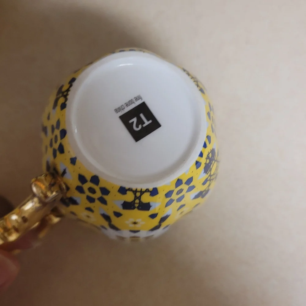 T2 tea teapot and tea mug - Picture 3 of 6